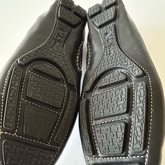 Cole Haan women loafer size 6 1/2 B 
Made in India 
No stains - Picture 11 of 14